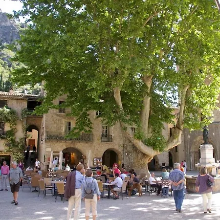 Le Cocon: Charming 3-star In Center Apartment Beziers