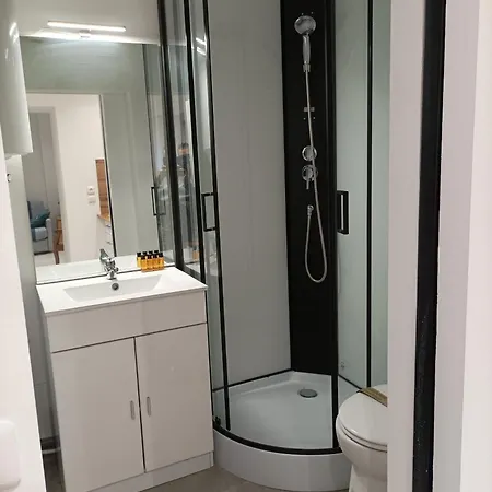 Apartment Le Cocon: Charming 3-star In Center *