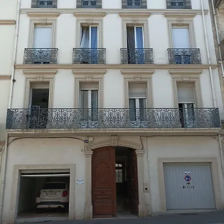 Apartment Le Cocon: Charming 3-star In Center Beziers